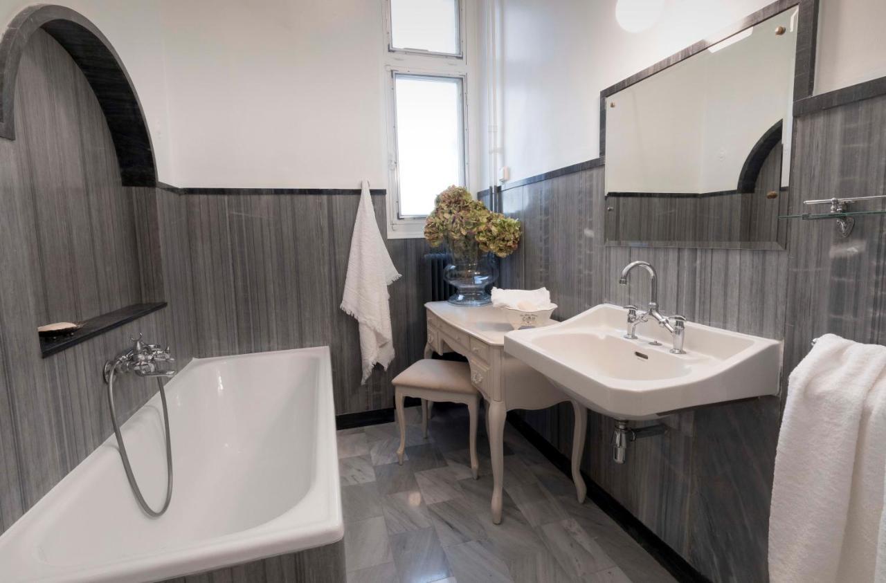 Kolonaki "Centrale" Luxury Apartment Ateny Zewnętrze zdjęcie