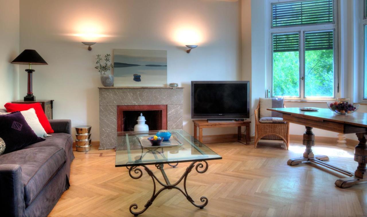 Kolonaki "Centrale" Luxury Apartment Ateny Zewnętrze zdjęcie